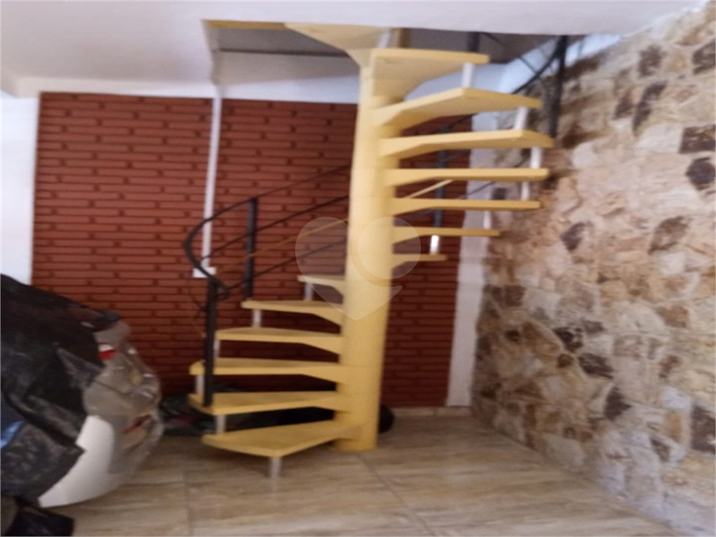 Casa à venda com 2 quartos, 185m² - Foto 4