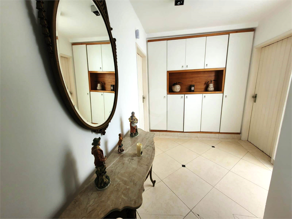 Casa á Venda no Tremembé com 03 Suítes e 8 Vagas por R$ 3.998.000,00
