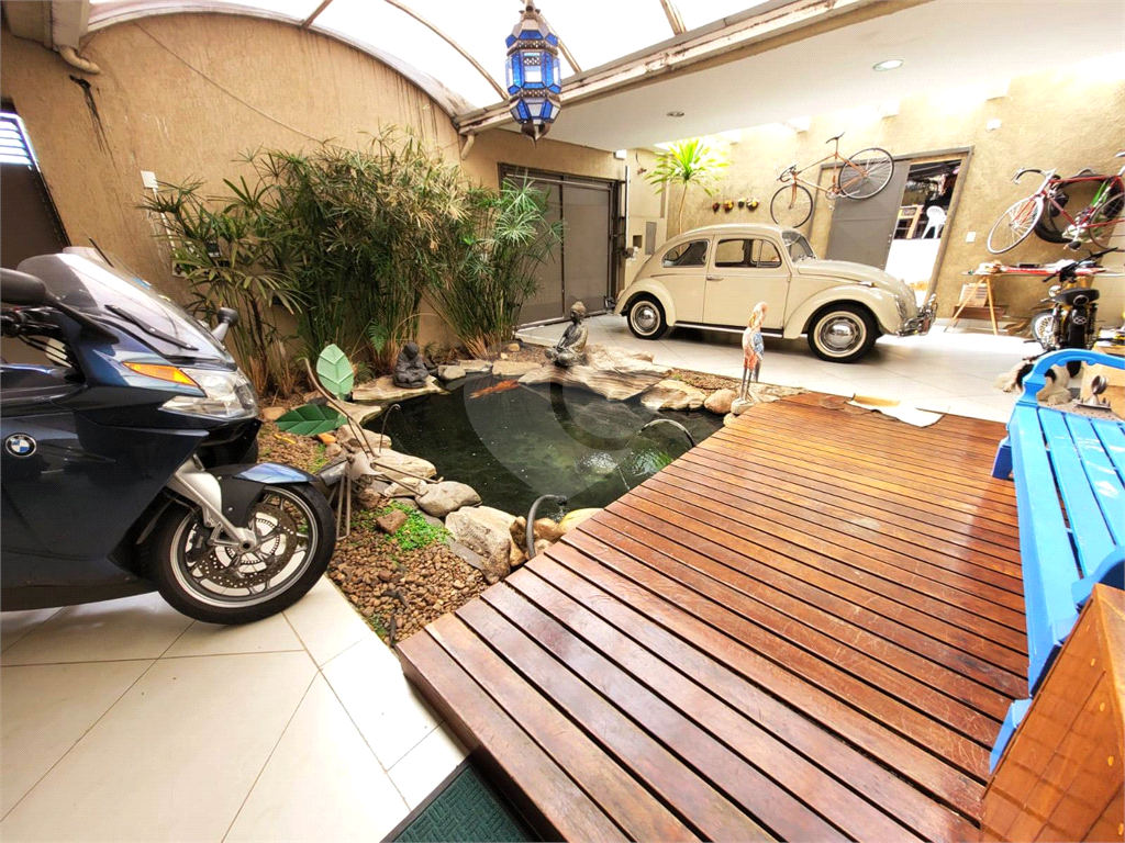 Casa á Venda no Tremembé com 03 Suítes e 8 Vagas por R$ 3.998.000,00