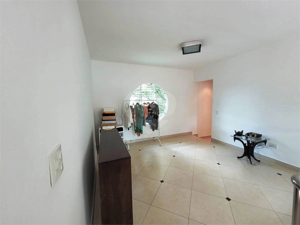 Casa á Venda no Tremembé com 03 Suítes e 8 Vagas por R$ 3.998.000,00
