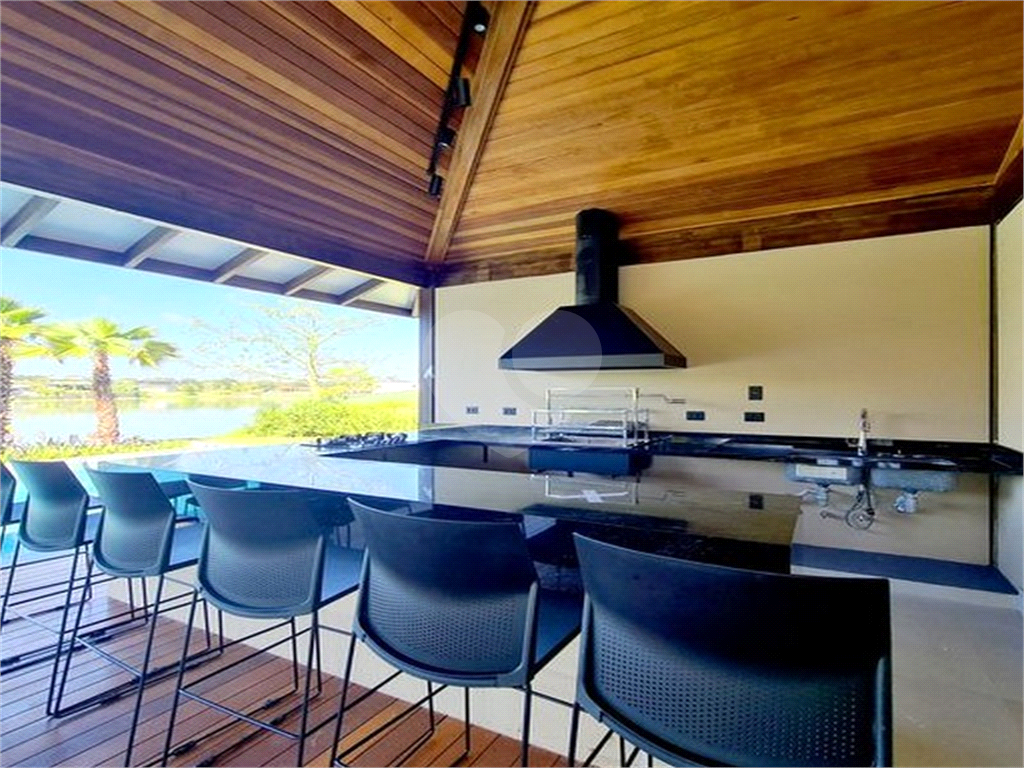 CASA CONDOMÍNIO FAZENDA BOA VISTA REFERÊNCIA NO PAÍS. 7 SUÍTES. NOVA. PRONTA PARA MORAR.