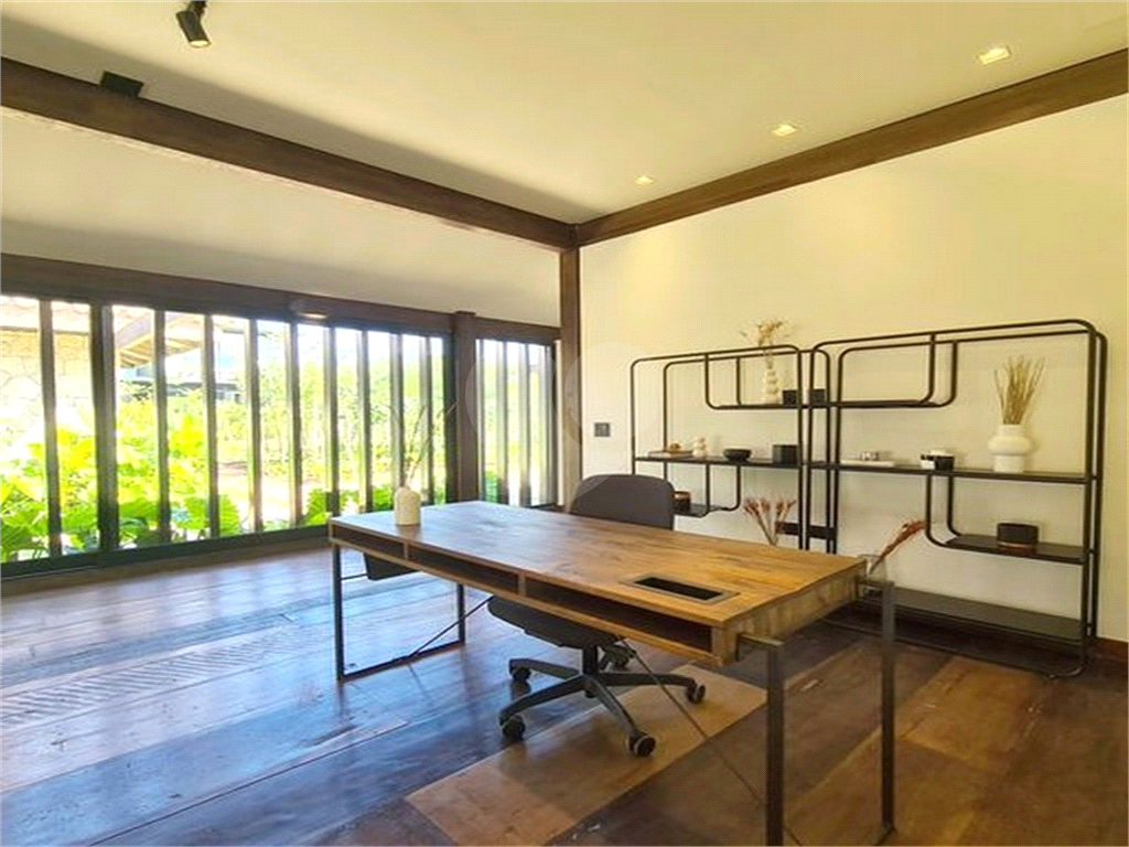 CASA CONDOMÍNIO FAZENDA BOA VISTA REFERÊNCIA NO PAÍS. 7 SUÍTES. NOVA. PRONTA PARA MORAR.