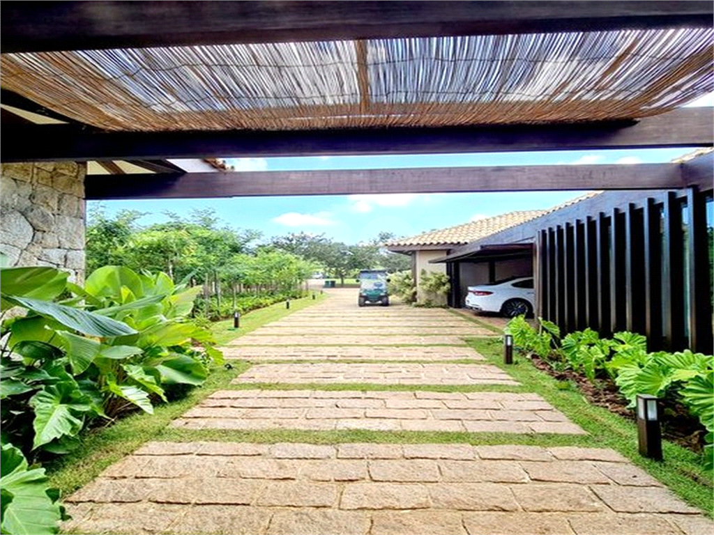 CASA CONDOMÍNIO FAZENDA BOA VISTA REFERÊNCIA NO PAÍS. 7 SUÍTES. NOVA. PRONTA PARA MORAR.