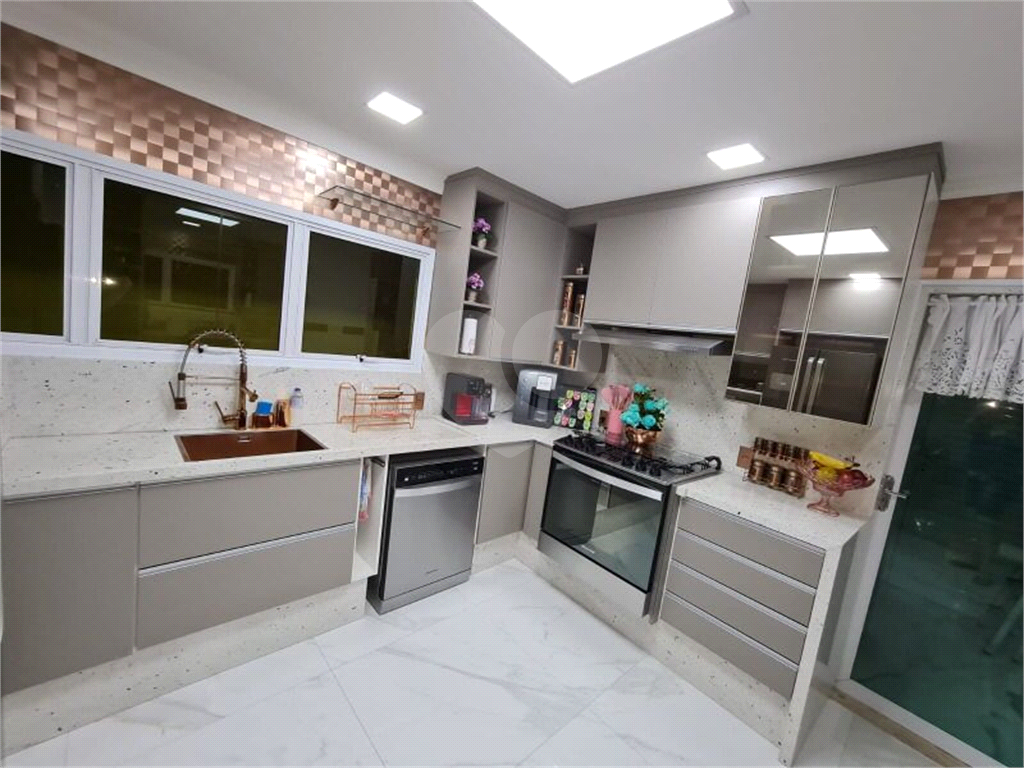 Casa Sobrado-Venda na Penha-3 Dormitórios-300m2