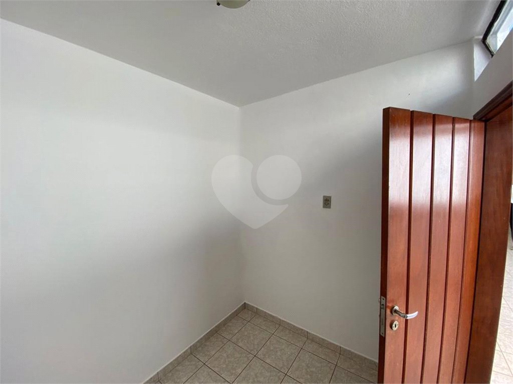 Casa à venda com 4 quartos, 292m² - Foto 15
