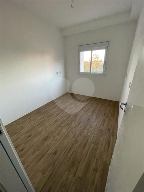 Apartamento à venda com 2 quartos, 58m² - Foto 3