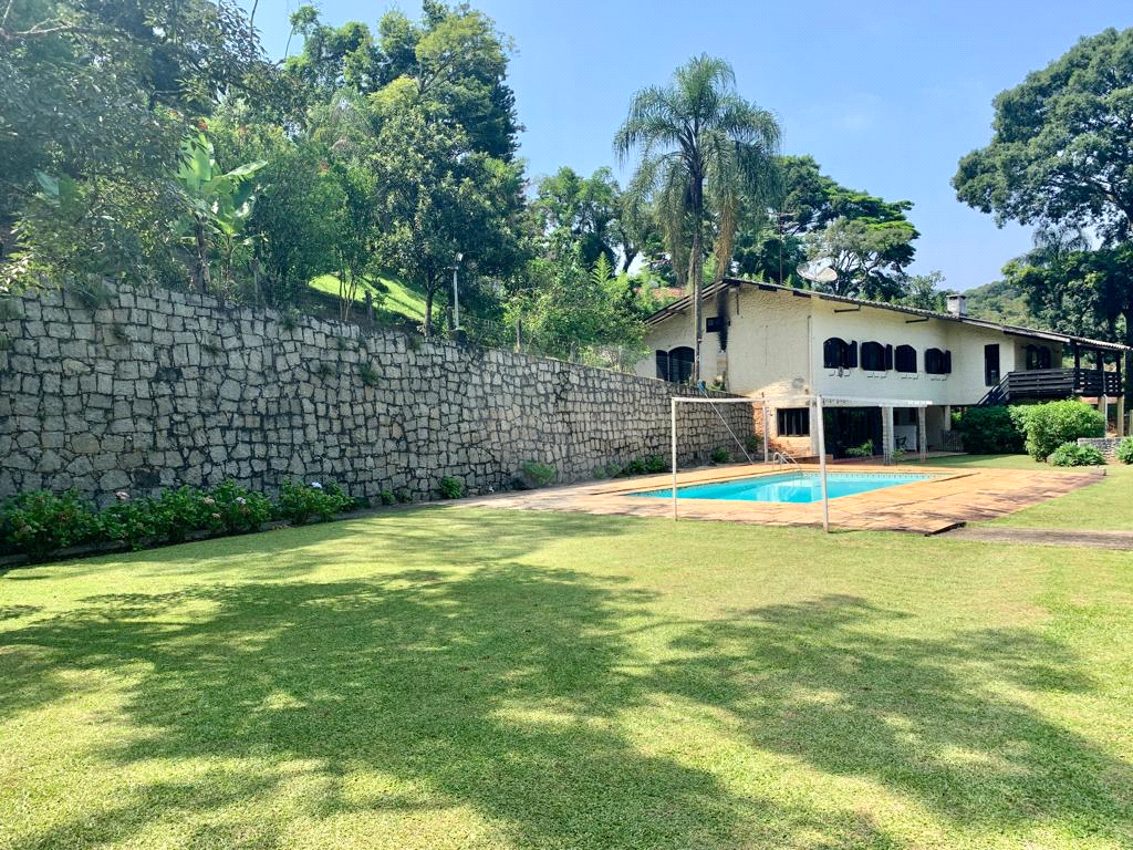 Casa à venda com 4 quartos, 1000m² - Foto 8