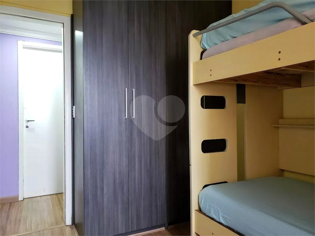 Apartamento - Praia Grande - 2 Dormitórios / Quarto - 1 Vaga - Compra / Venda
