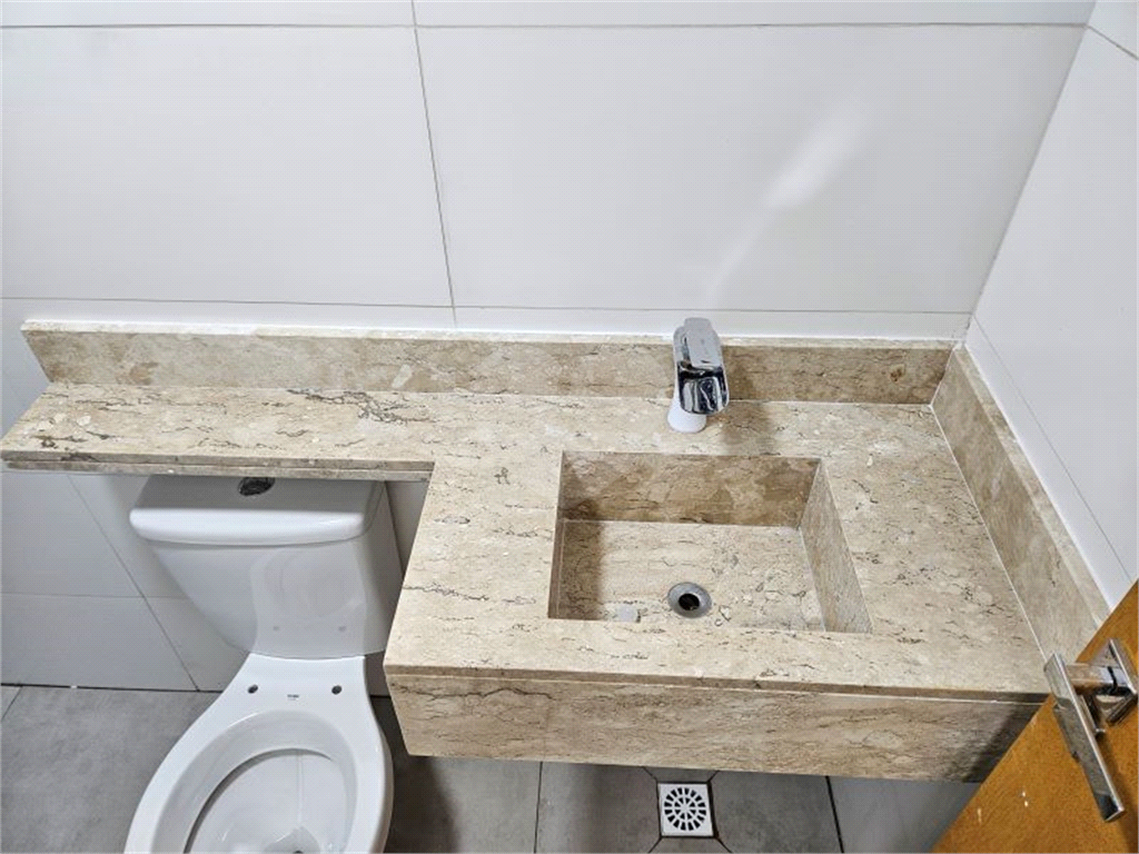 APARTAMENTO em SANTANA