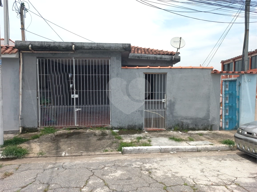 97 m²  Imóvel precisa Modernização. Vale como terreno