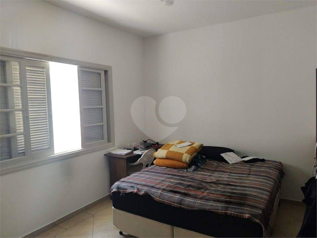 Casa - 3 dormitórios / quartos - 1 suíte - 5 vagas - 