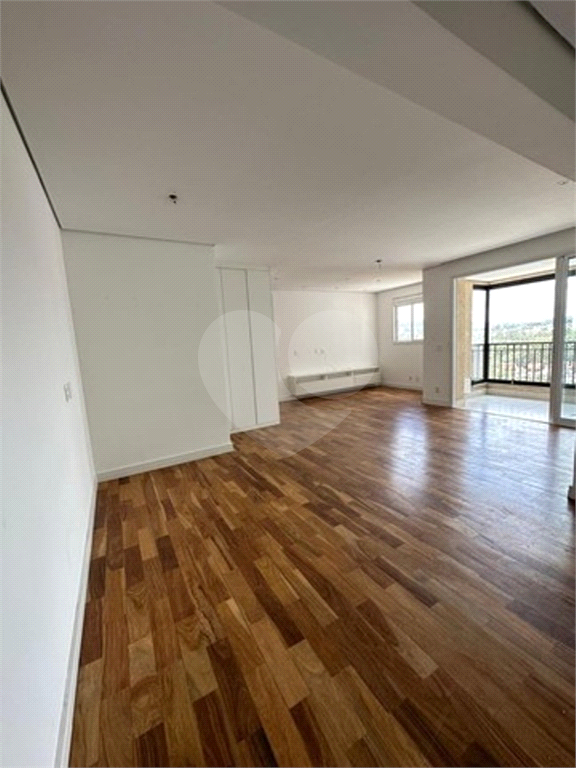 Apto à venda 82m² em Alphaville