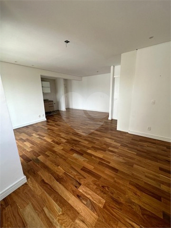 Apto à venda 82m² em Alphaville