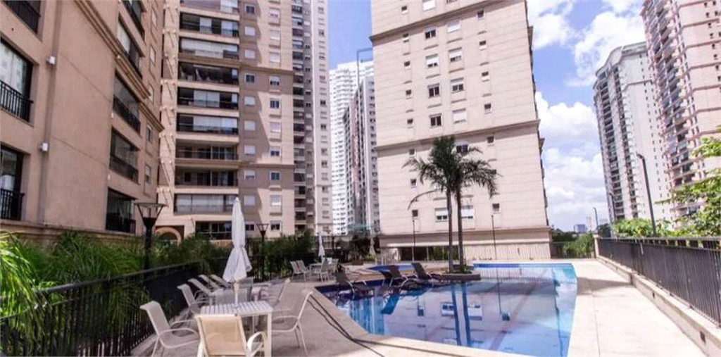 Apto à venda 82m² em Alphaville