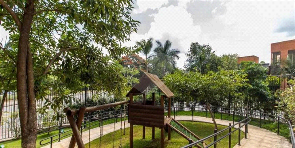 Apto à venda 82m² em Alphaville