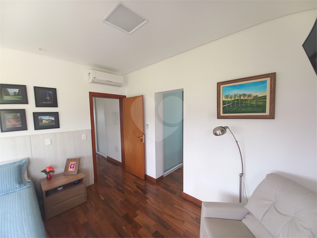 Casa à venda com 3 quartos, 303m² - Foto 17