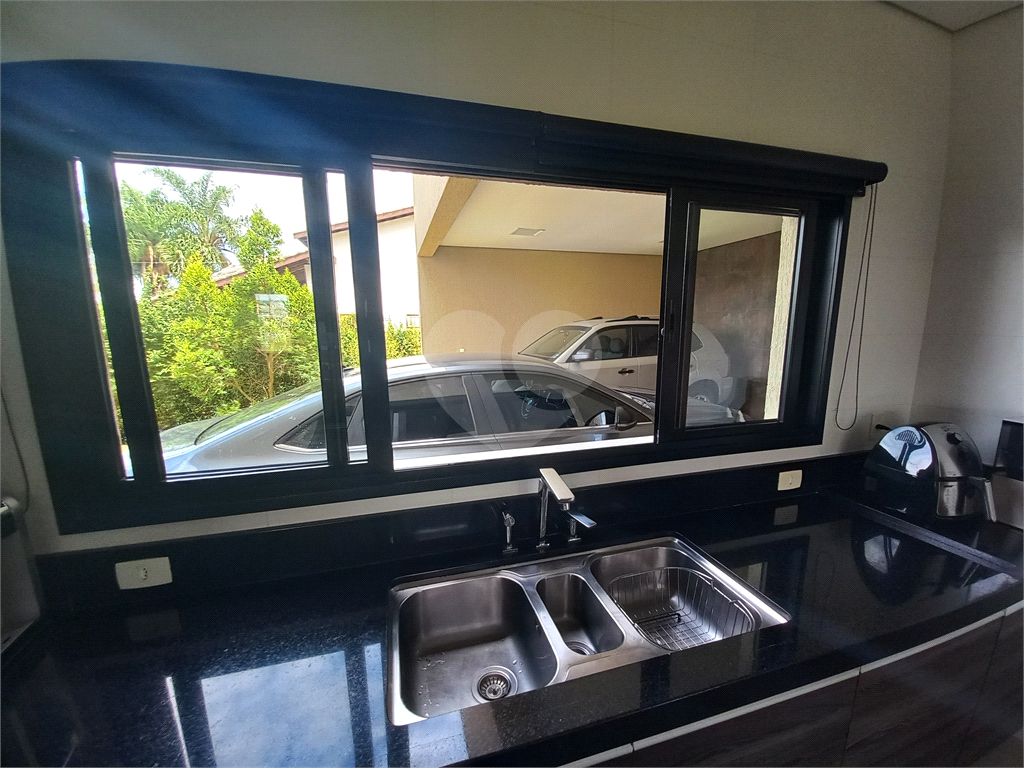 Casa à venda com 3 quartos, 303m² - Foto 9