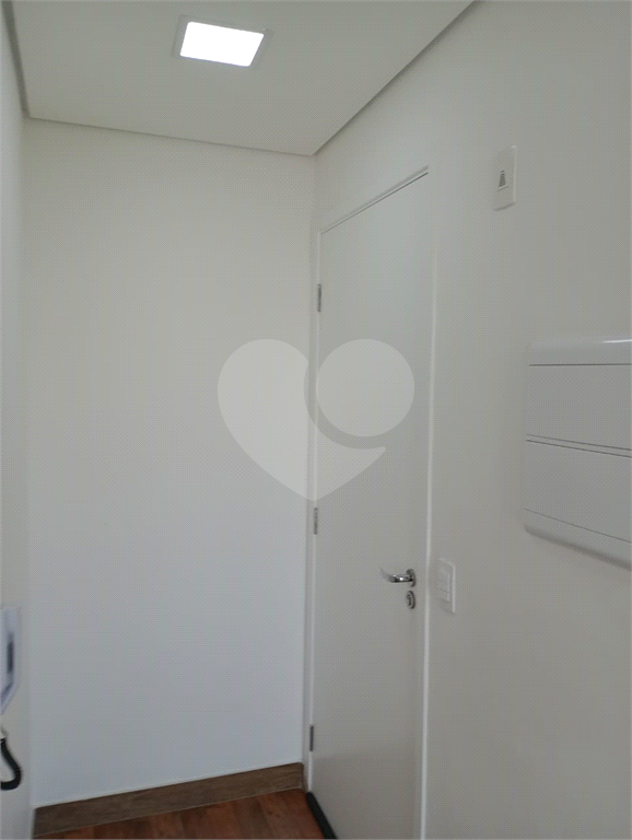 Ap 02 dorms e 01 vaga a 15 minutos andando para o Fórum Barra Funda! OPORTUNIDADE!