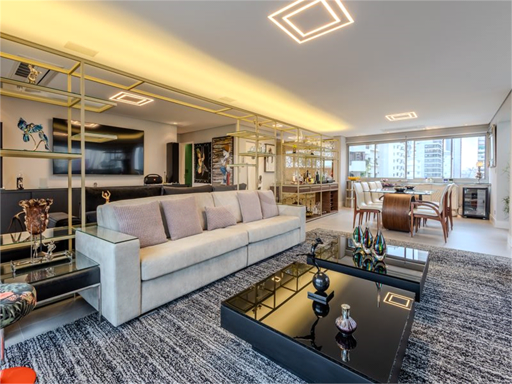 Apartamento, 3 quartos, 200 m² - Foto 1