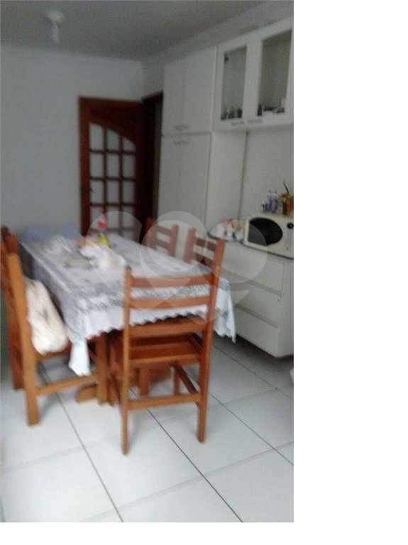 Casa à venda com 3 quartos, 180m² - Foto 17