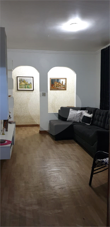 Casa à venda com 3 quartos, 180m² - Foto 1