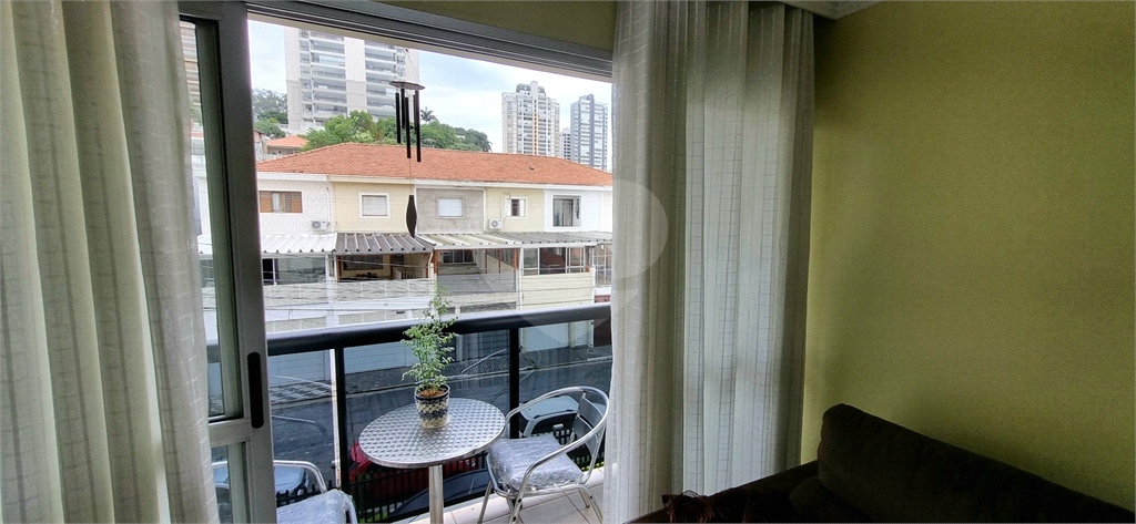 APARTAMENTO em SANTANA