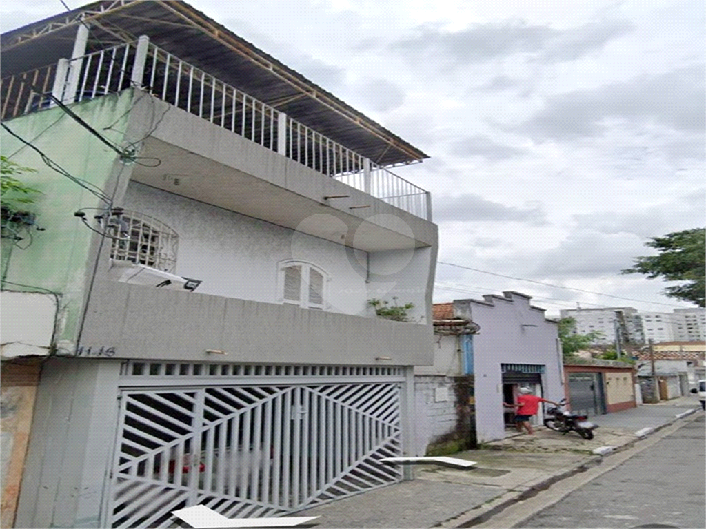 Sobrado à venda com 5 quartos, 258m² - Foto 2