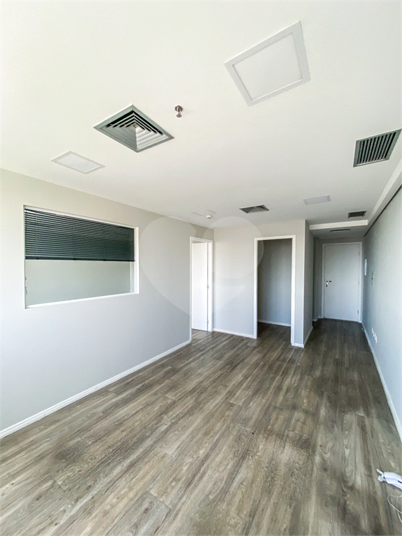 Sala comercial para venda com 50 m, duas vagas, em prédio novo em Higienópolis-SP