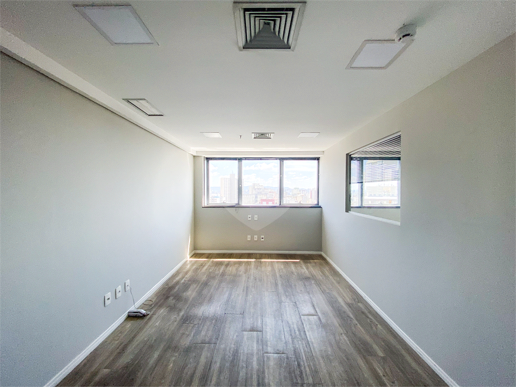 Sala comercial para venda com 50 m, duas vagas, em prédio novo em Higienópolis-SP