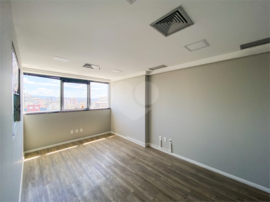 Sala comercial para venda com 50 m, duas vagas, em prédio novo em Higienópolis-SP