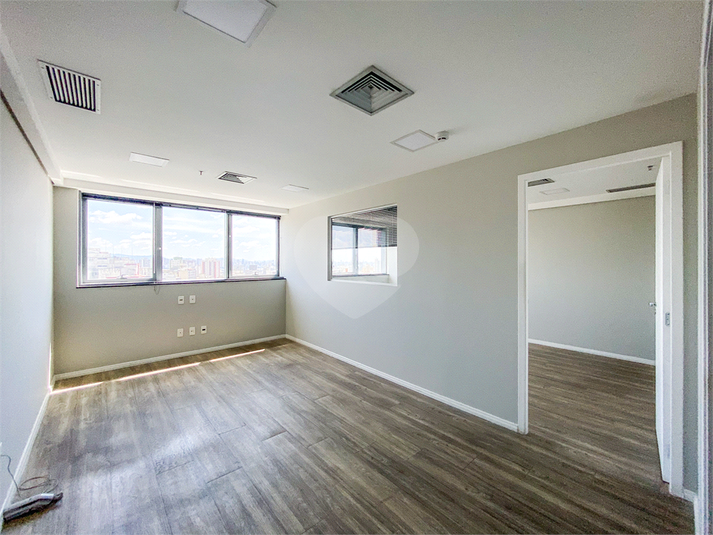 Sala comercial para venda com 50 m, duas vagas, em prédio novo em Higienópolis-SP