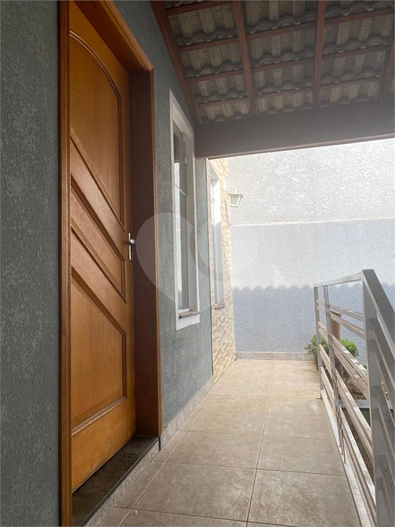 Casa à venda com 2 quartos, 99m² - Foto 2