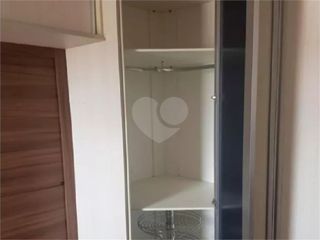 Apartamento à venda com 2 quartos, 60m² - Foto 9