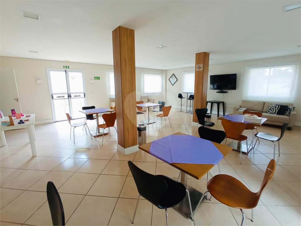 Apartamento - Penha - 2 Dormitórios / Quartos - 1 Vaga - Compra / Venda