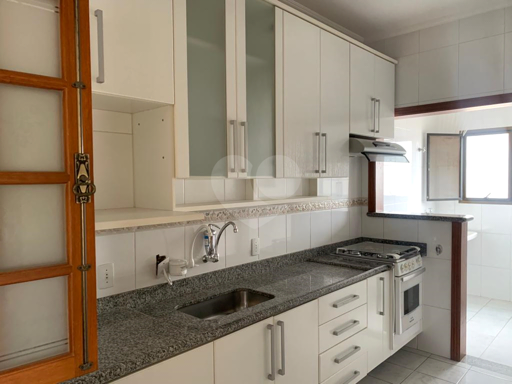 Apartamento à venda e aluguel com 2 quartos, 70m² - Foto 1