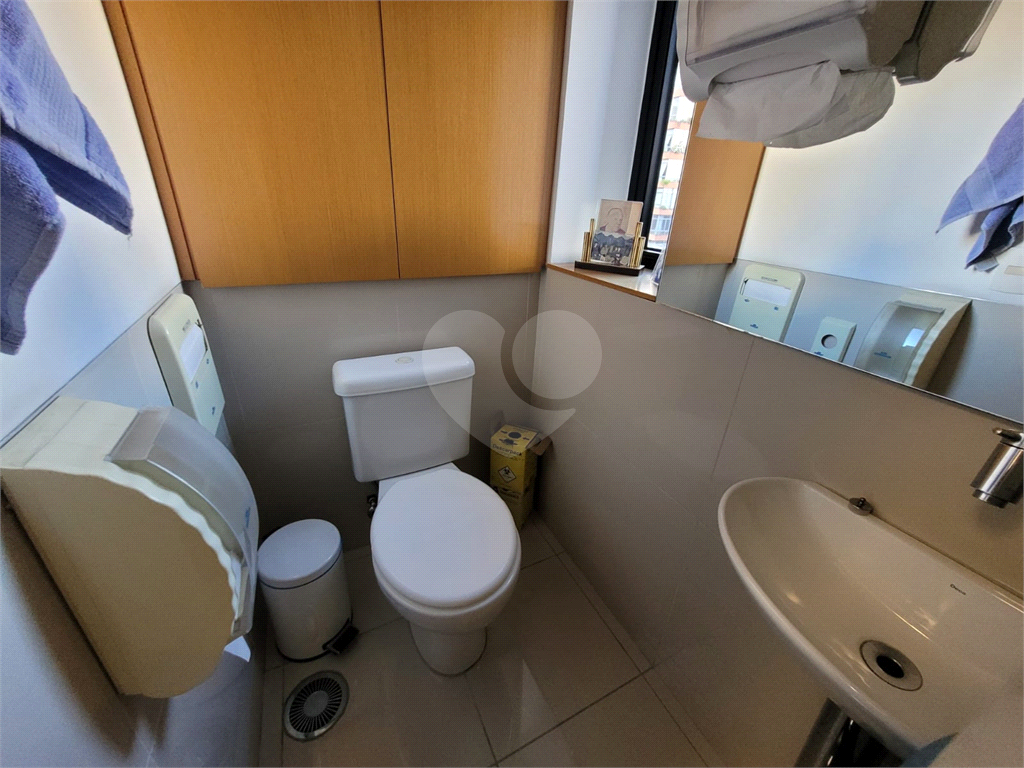 Sala Comercial 33 m² reformada com armários, ar-condicionado 2 salas e 2 banheiros Higienópolis