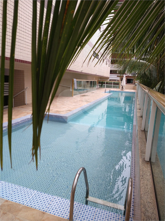 Apto , Bairro  Ocian - Praia Grande , sendo 2 dorm 1 suite , varanda gourmet, 1 vaga ,Cond completo 