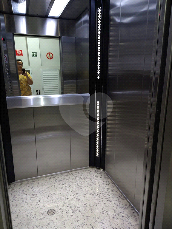 Apto , Bairro  Ocian - Praia Grande , sendo 2 dorm 1 suite , varanda gourmet, 1 vaga ,Cond completo 