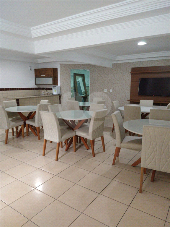 Apto , Bairro  Ocian - Praia Grande , sendo 2 dorm 1 suite , varanda gourmet, 1 vaga ,Cond completo 