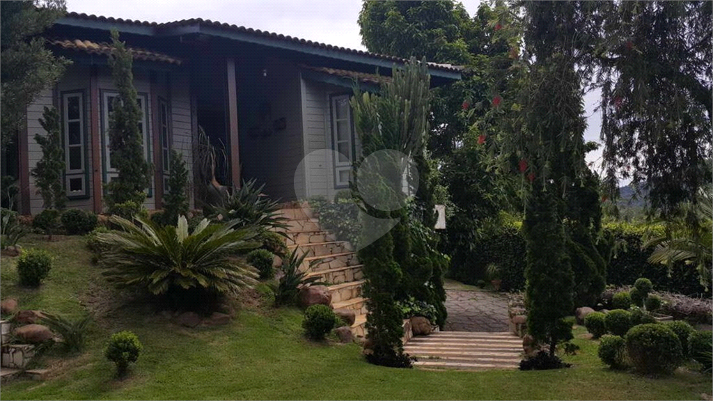 Casa de Condomínio à venda com 3 quartos, 400m² - Foto 35