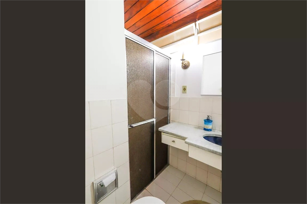 Casa à venda com 142m², 2 quartos e 2 vagas