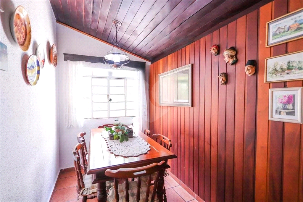 Casa à venda com 142m², 2 quartos e 2 vagas