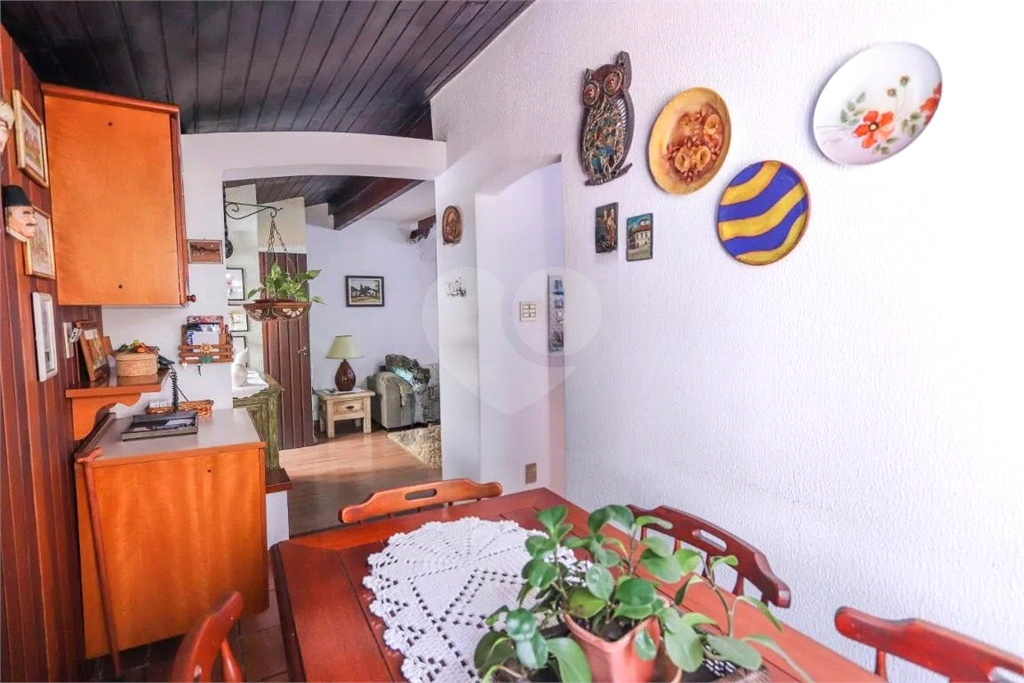 Casa à venda com 142m², 2 quartos e 2 vagas