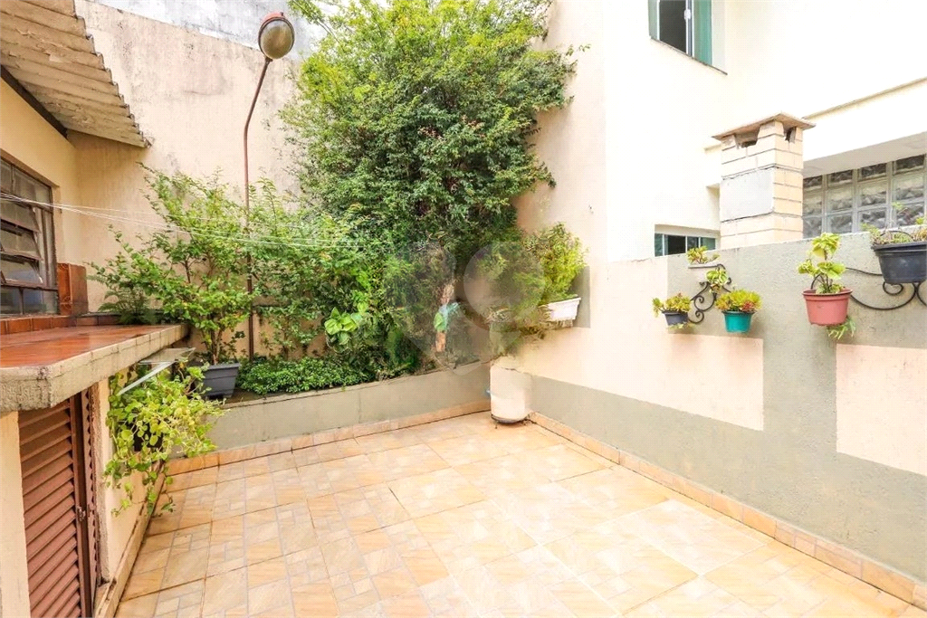 Casa à venda com 142m², 2 quartos e 2 vagas