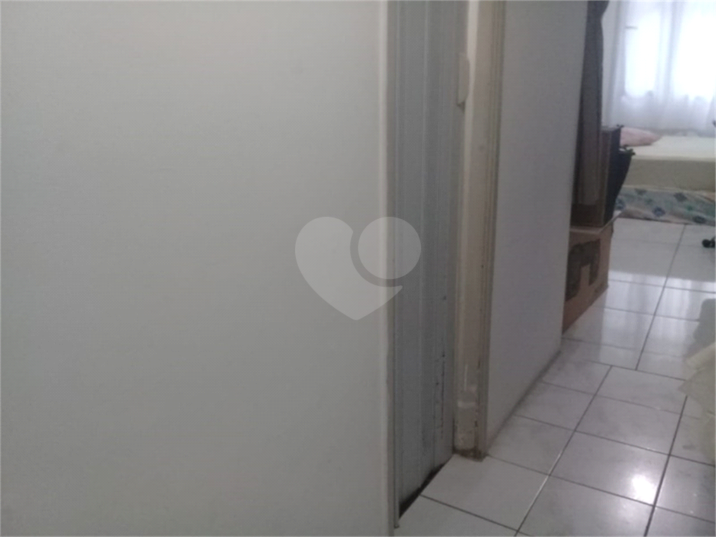 Apartamento à venda com 1 quarto, 32m² - Foto 6