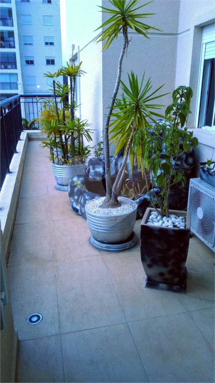 Apto com varanda estendida 178 m², decorado e mobiliado, lazer completo