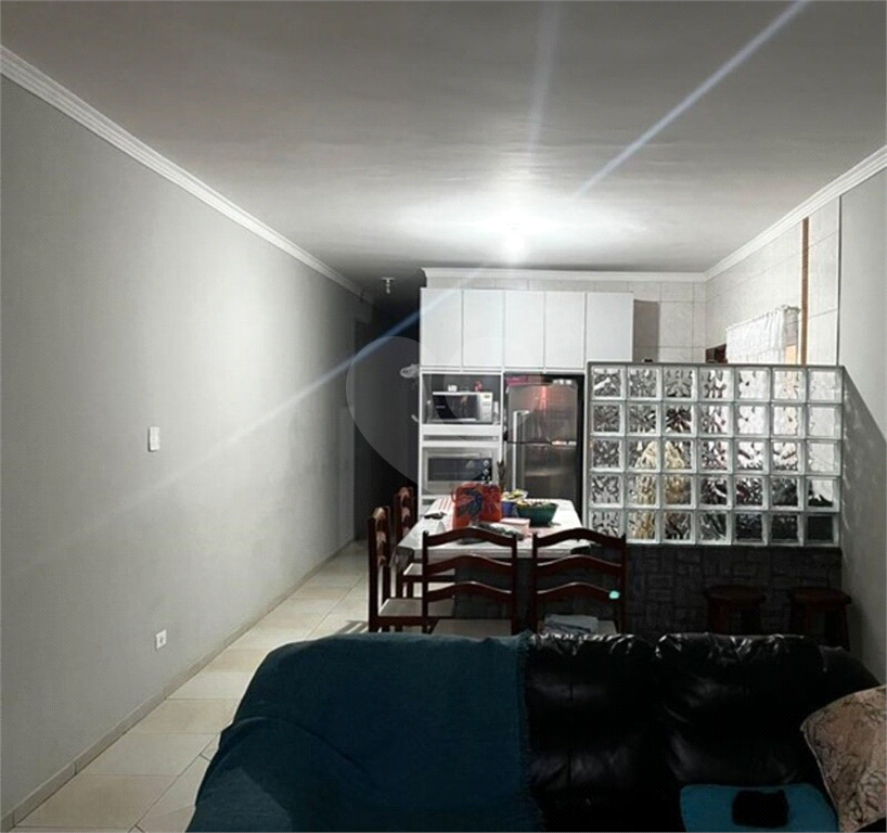 Sobrado à venda com 2 quartos, 200m² - Foto 1