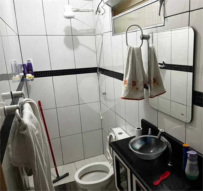 Sobrado à venda com 2 quartos, 200m² - Foto 11