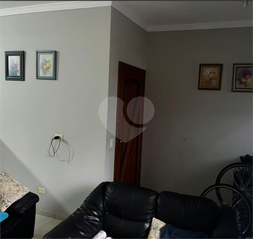 Sobrado à venda com 2 quartos, 200m² - Foto 4