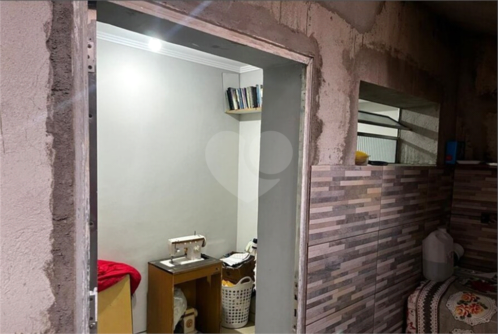 Sobrado à venda com 2 quartos, 200m² - Foto 14